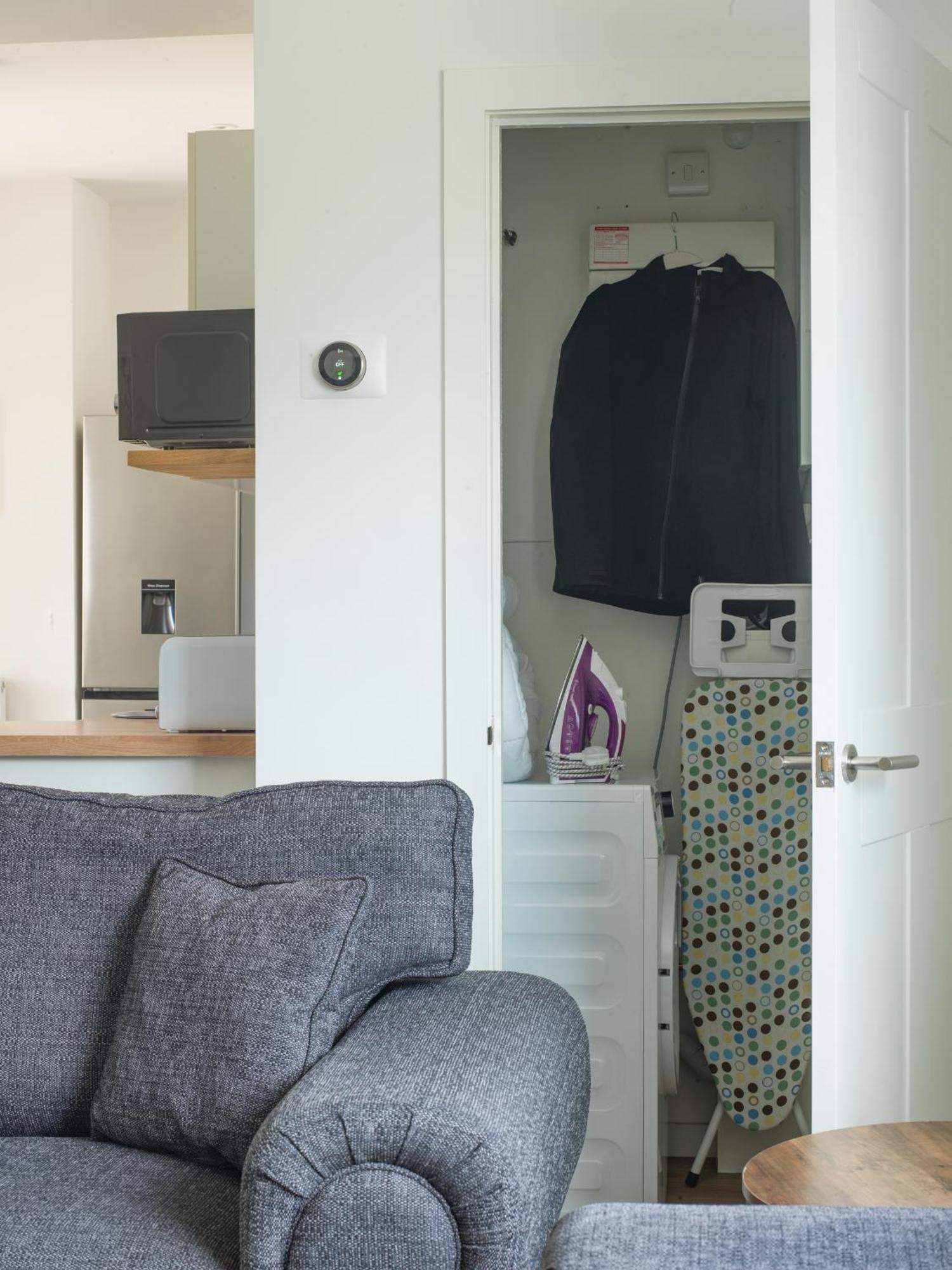 Stunning Modern Apartment In The Cotswolds Chalford Εξωτερικό φωτογραφία