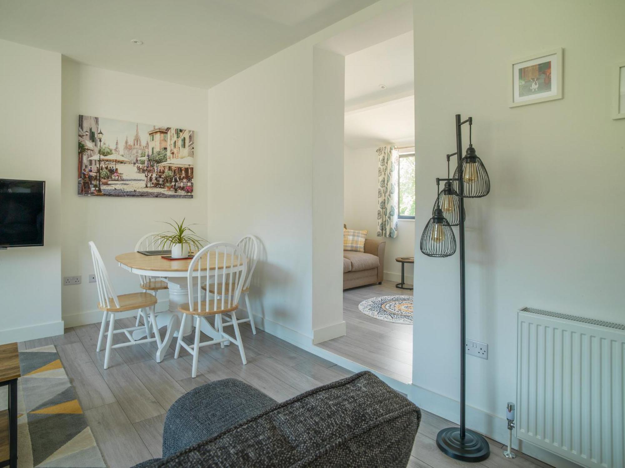 Stunning Modern Apartment In The Cotswolds Chalford Εξωτερικό φωτογραφία